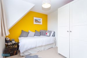 Bedroom- click for photo gallery